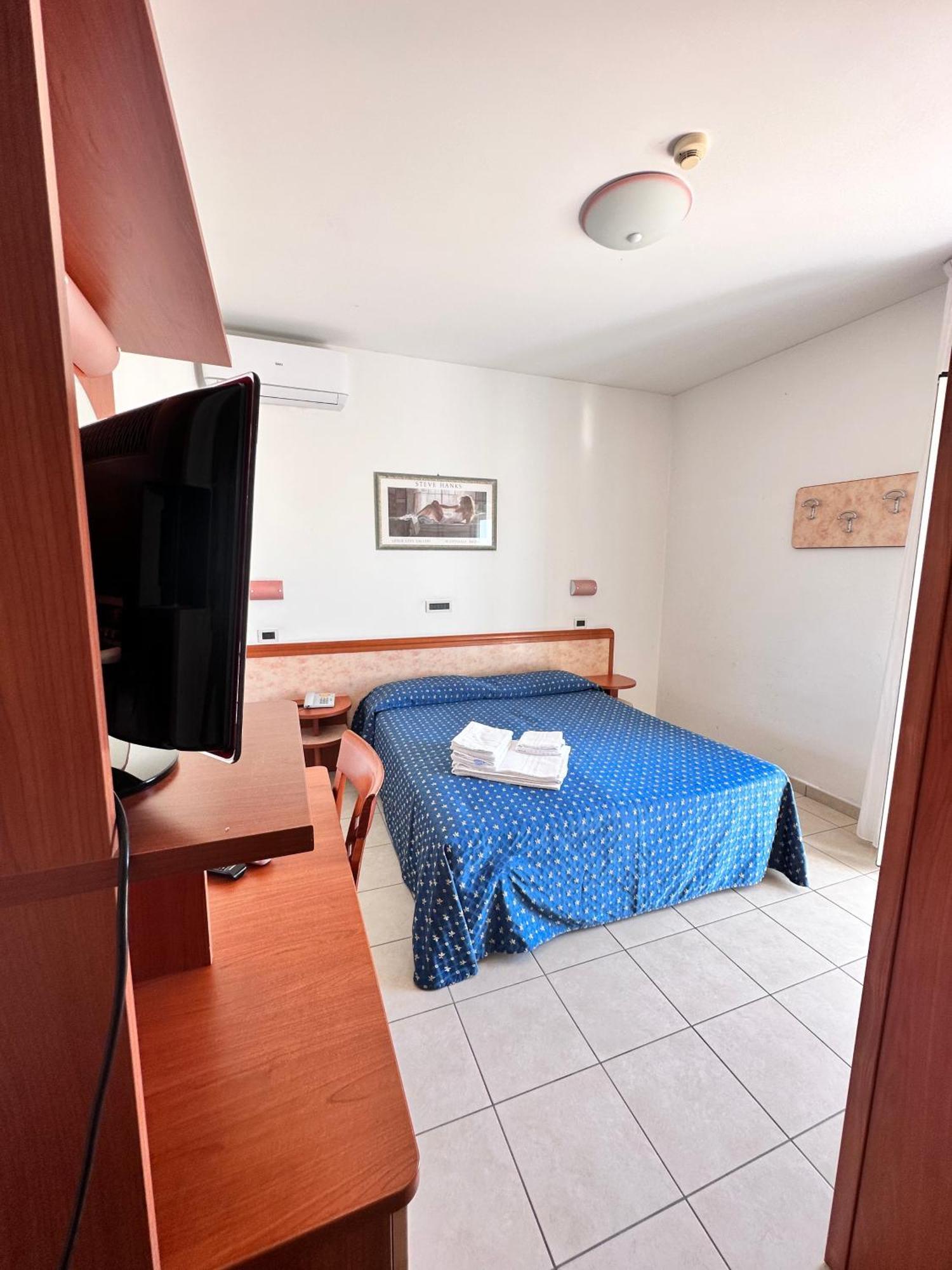 Hotel Holiday Martinsicuro Camera foto